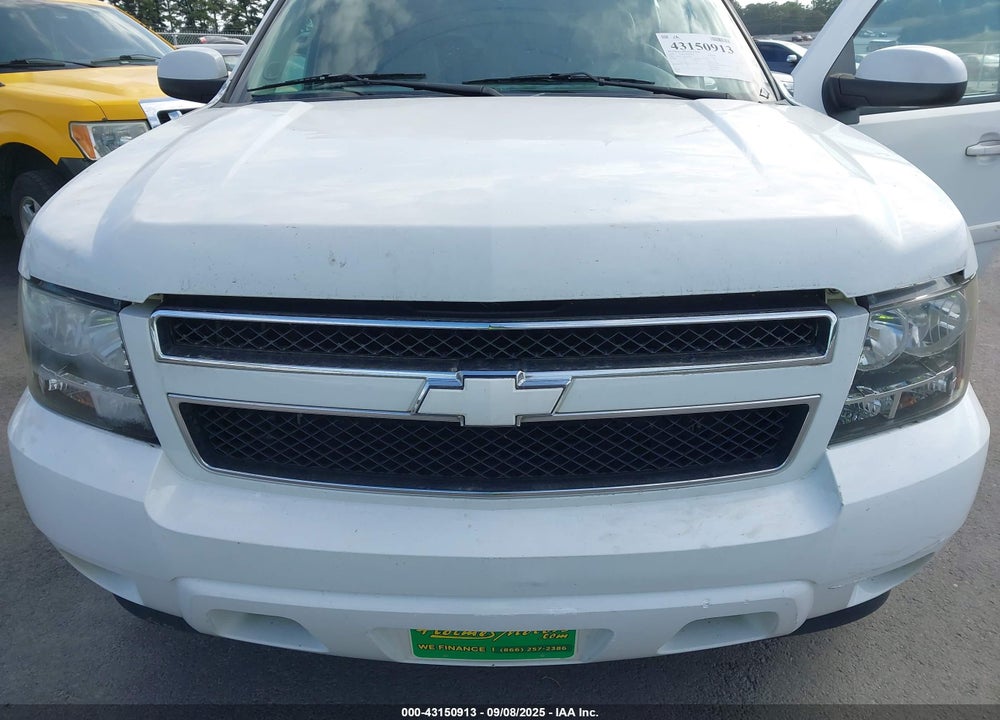 2008 CHEVROLET TAHOE LT VIN: 1GNFC13028J195471