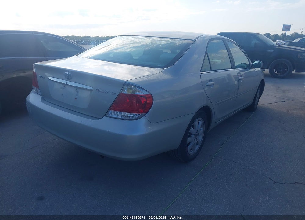 2005 TOYOTA CAMRY XLE VIN: 4T1BE32K25U505317
