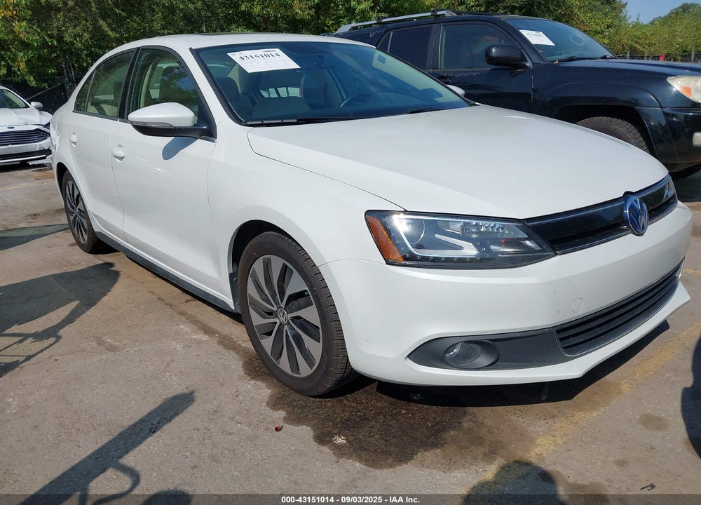 2014 VOLKSWAGEN JETTA HYBRID SEL PREMIUM VIN: 3VW637AJ3EM291550