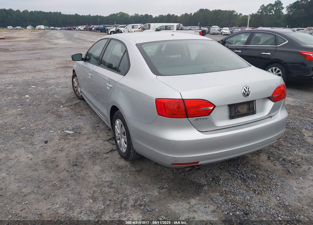 2011 VOLKSWAGEN JETTA VIN: 3VW2K7AJ9BM061704