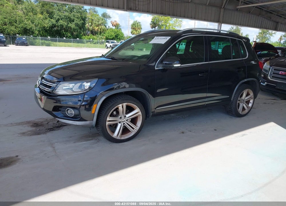2014 VOLKSWAGEN TIGUAN VIN: WVGBV3AX6EW031860