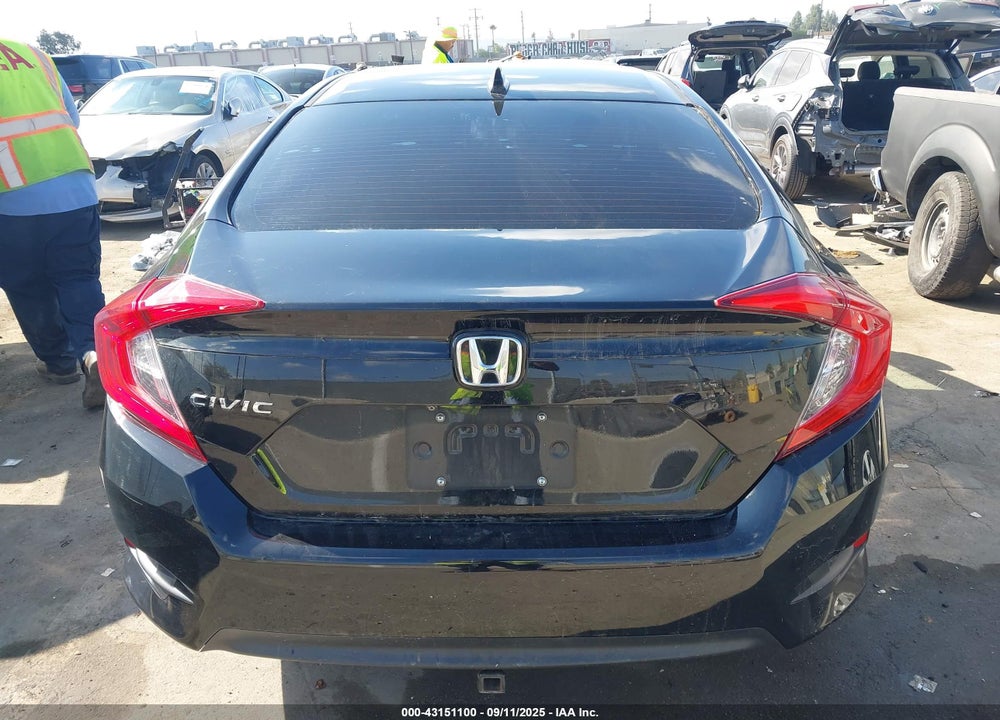 2017 HONDA CIVIC VIN: 19XFC2F72HE201323