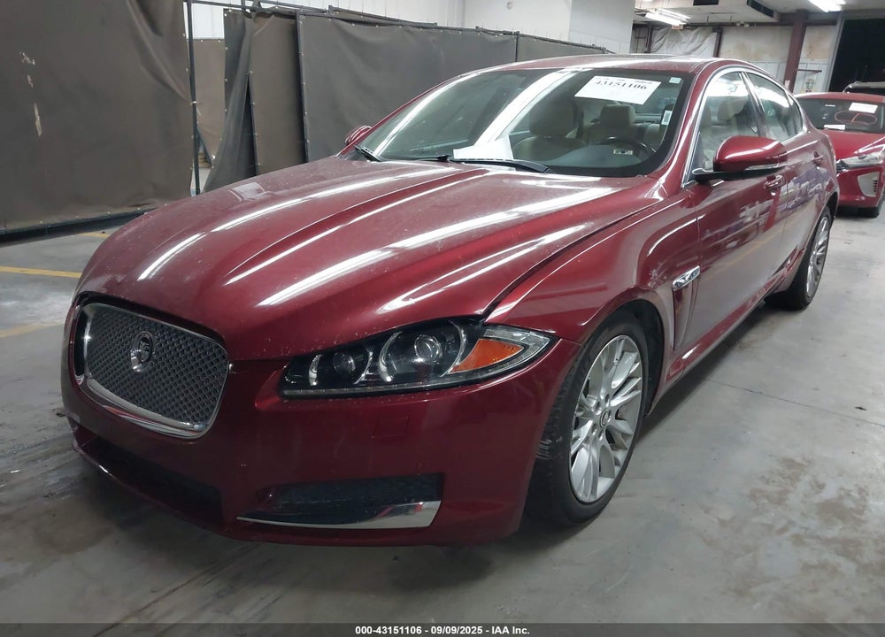 2013 JAGUAR XF VIN: SAJWA0E78D8U06145