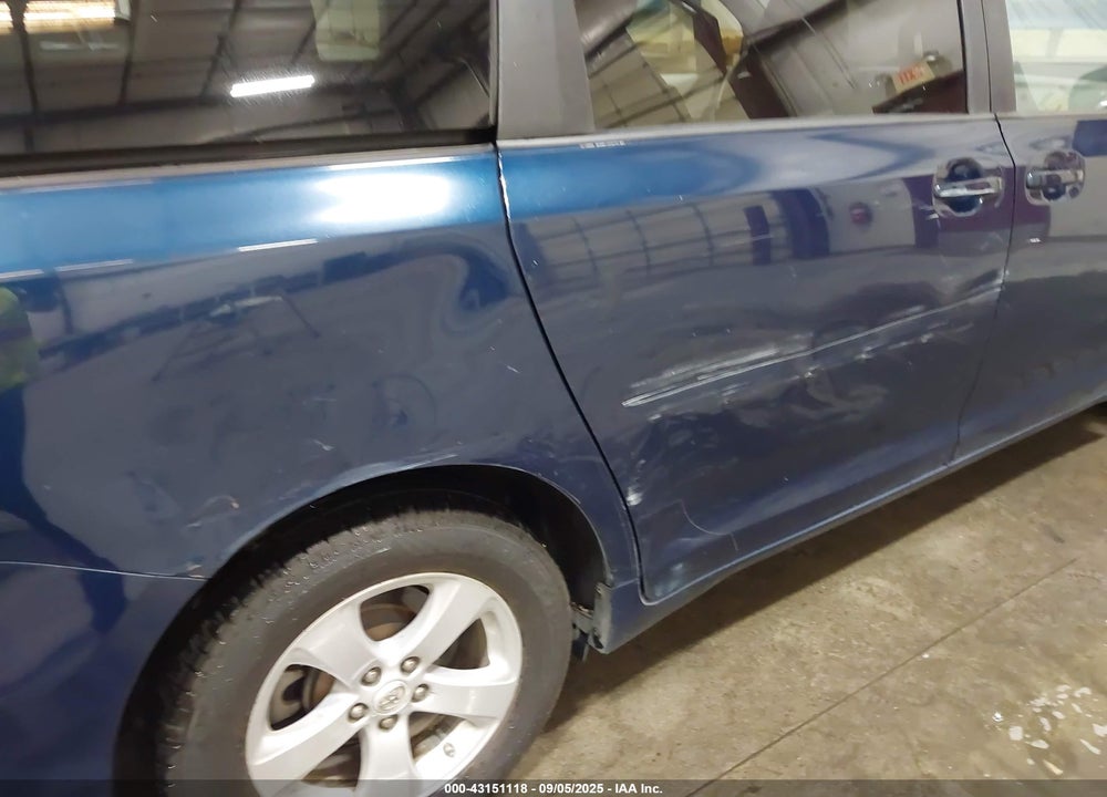2011 TOYOTA SIENNA LE V6 VIN: 5TDKK3DC5BS019684
