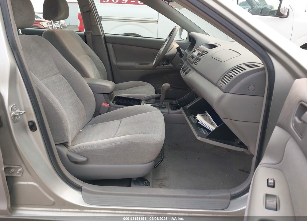 2004 TOYOTA CAMRY LE VIN: 4T1BE32K64U920526