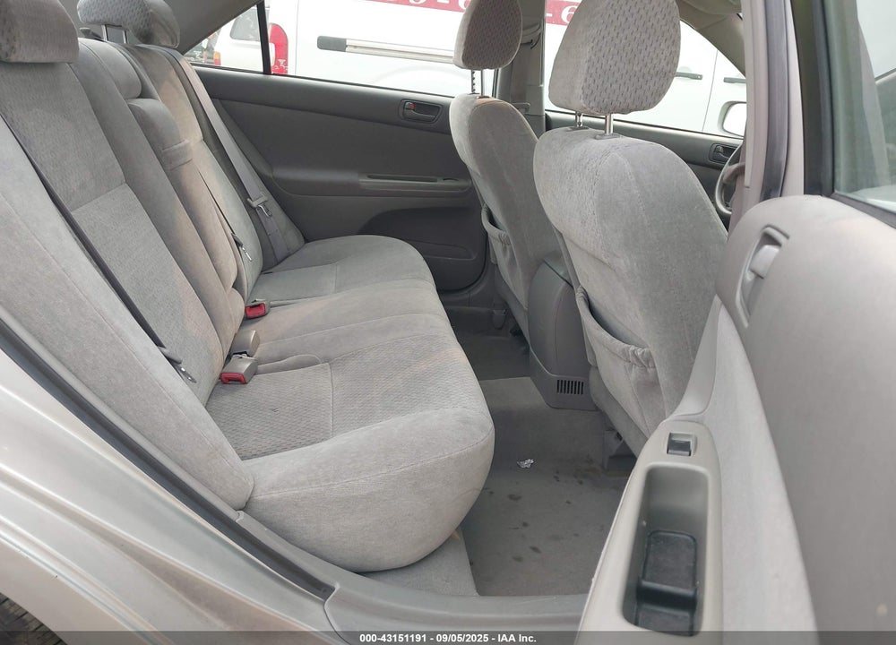 2004 TOYOTA CAMRY LE VIN: 4T1BE32K64U920526