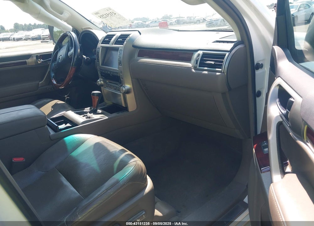 2011 LEXUS GX 460 VIN: JTJBM7FX5B5024405