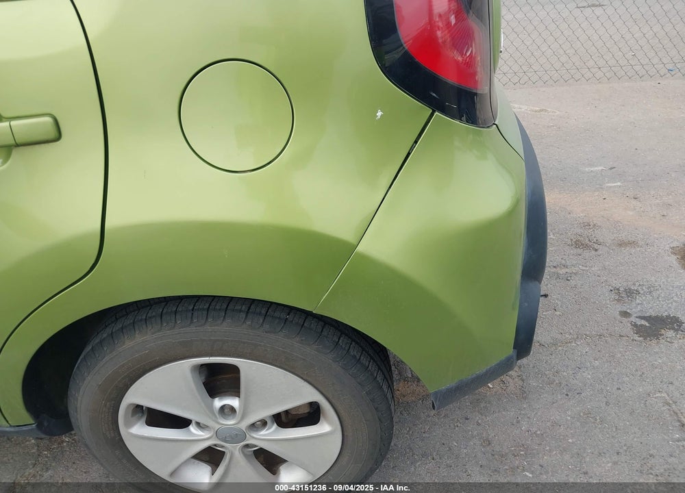 2015 KIA SOUL VIN: KNDJN2A21F7755479