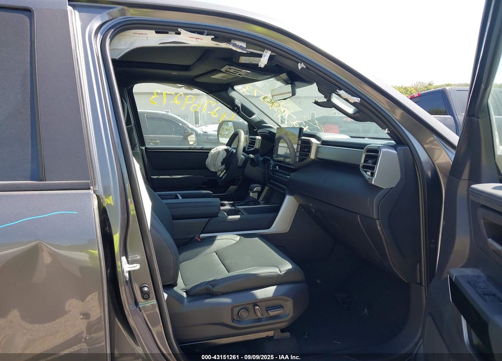 2025 TOYOTA TUNDRA VIN: 5TFWA5DB6SX313595