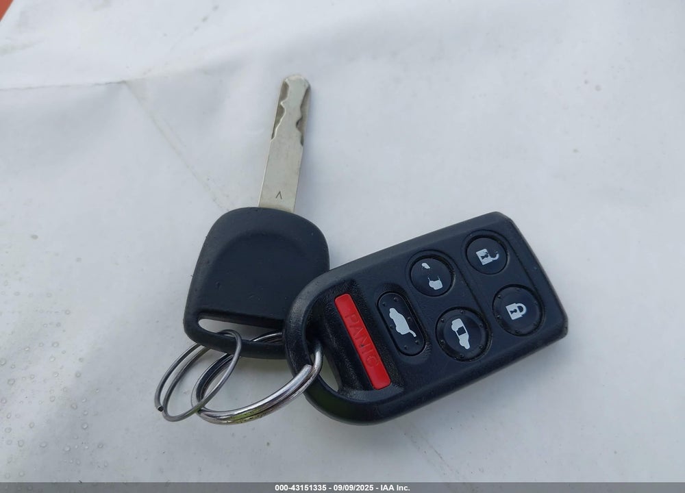 2009 HONDA ODYSSEY VIN: 5FNRL389X9B039650