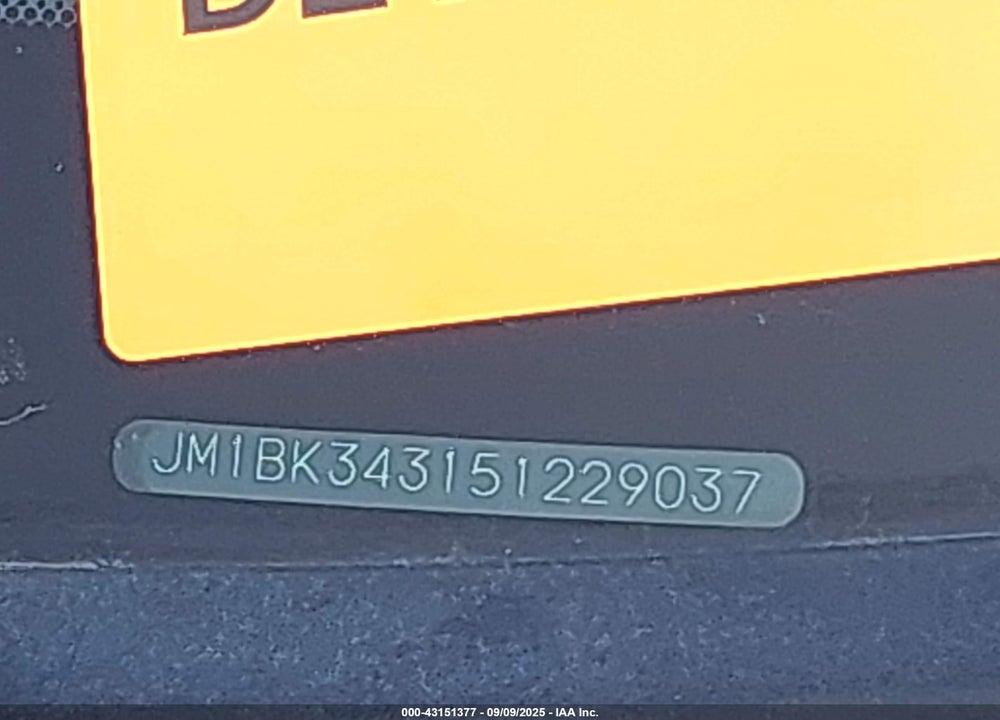 2005 MAZDA 3 S VIN: JM1BK343151229037