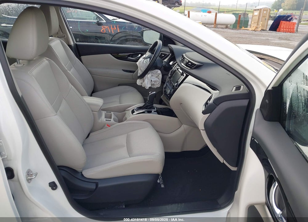 2022 NISSAN ROGUE SPORT VIN: JN1BJ1CW1NW492525