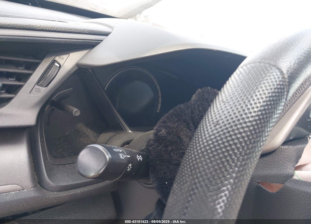 2018 HONDA CIVIC VIN: SHHFK7H27JU226718