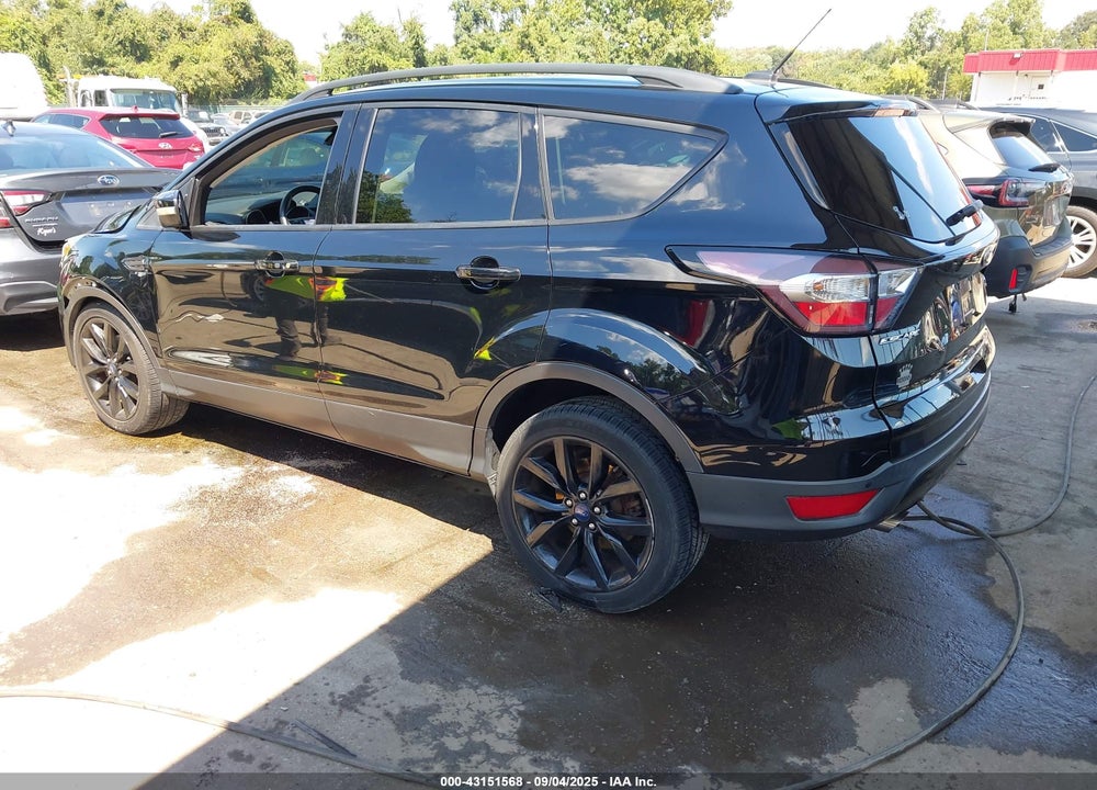 2017 FORD ESCAPE VIN: 1FMCU9J90HUF02901