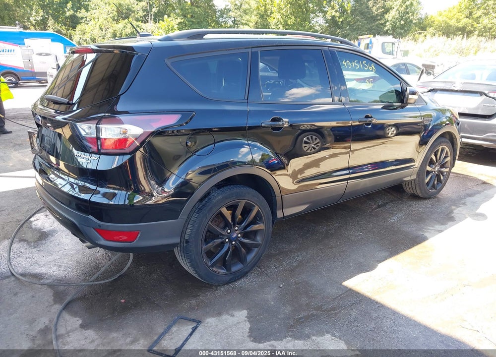 2017 FORD ESCAPE VIN: 1FMCU9J90HUF02901