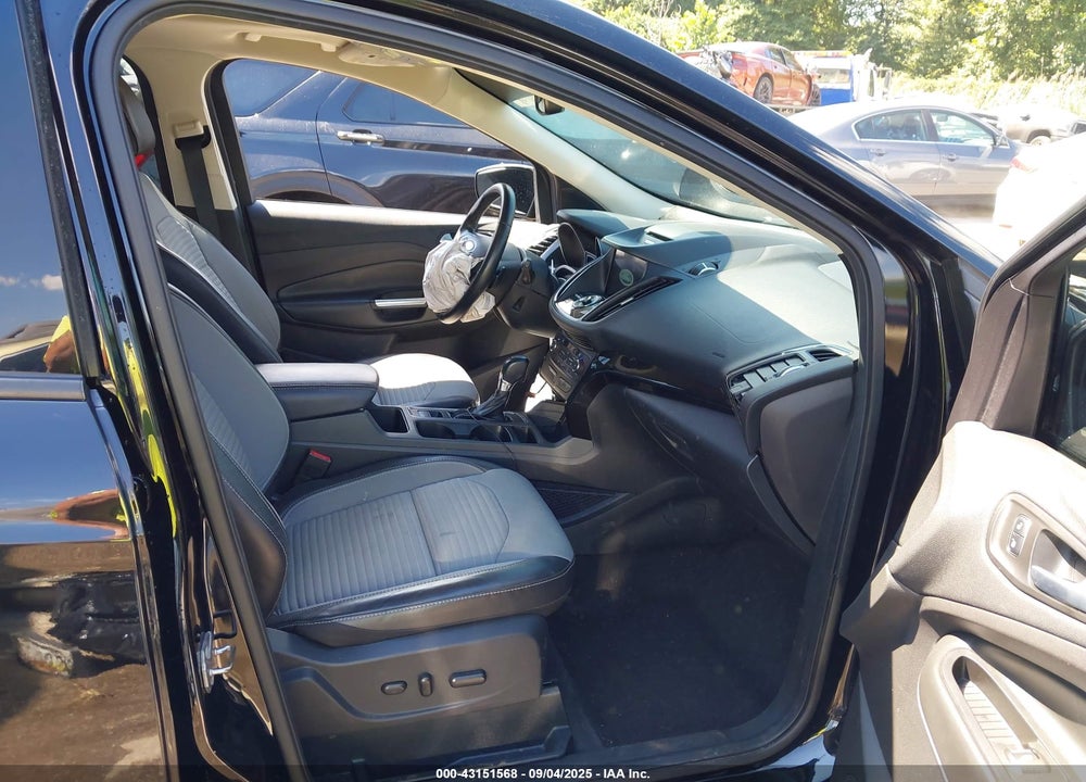 2017 FORD ESCAPE VIN: 1FMCU9J90HUF02901