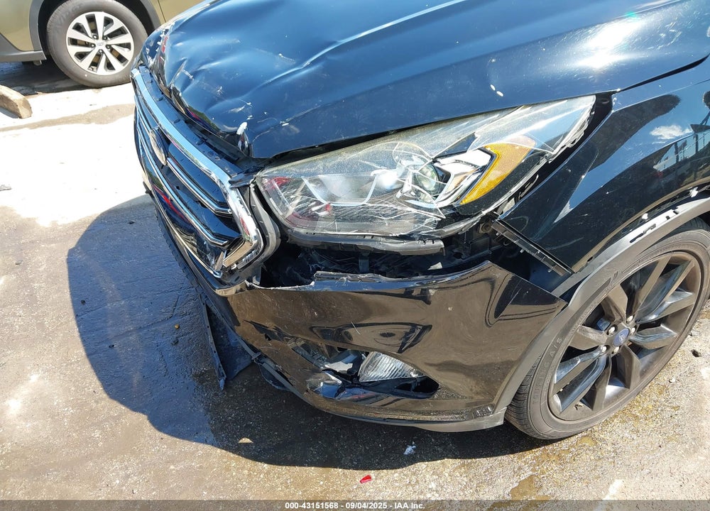 2017 FORD ESCAPE VIN: 1FMCU9J90HUF02901