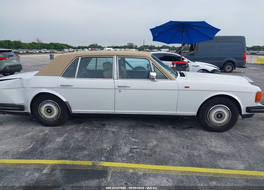 1986 ROLLS-ROYCE SILVER SPIRIT VIN: SCAZS42A2GCX14680
