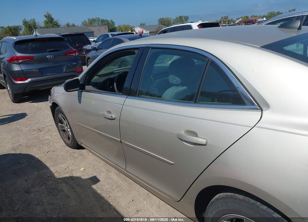 2013 CHEVROLET MALIBU VIN: 1G11B5SA3DF215661