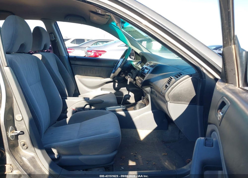 2004 HONDA CIVIC LX VIN: 2HGES16584H633552