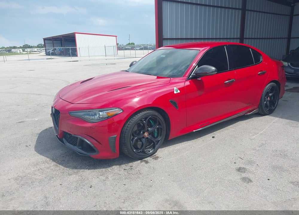 2017 ALFA ROMEO GIULIA VIN: ZARFAEAV3H7552809