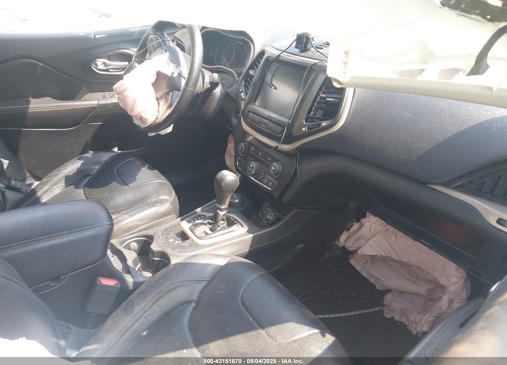 2017 JEEP CHEROKEE VIN: 1C4PJMDB5HW529807