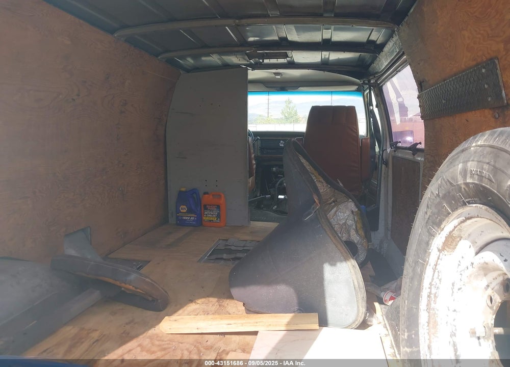 1990 FORD ECONOLINE E250 VAN VIN: 1FTFE24YXLHA69565