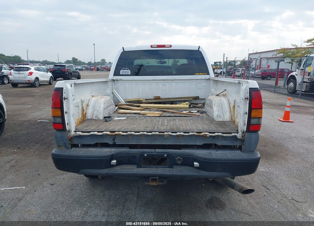 2007 GMC SIERRA 2500HD CLASSIC SLE1 VIN: 1GTHK23U27F195131