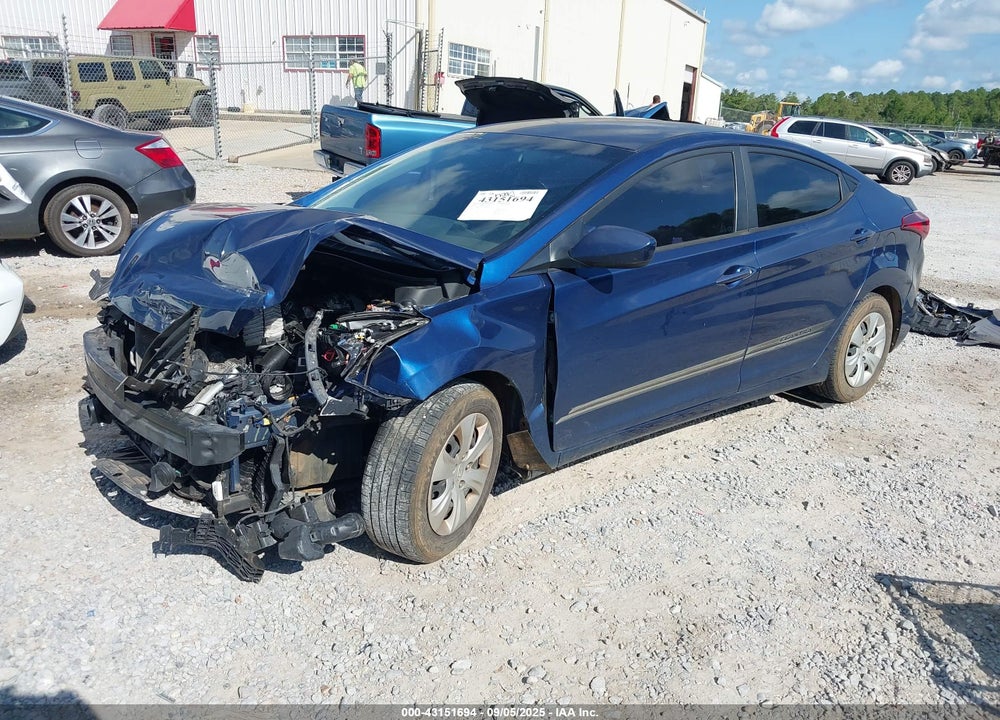 2016 HYUNDAI ELANTRA VIN: 5NPDH4AE7GH696039