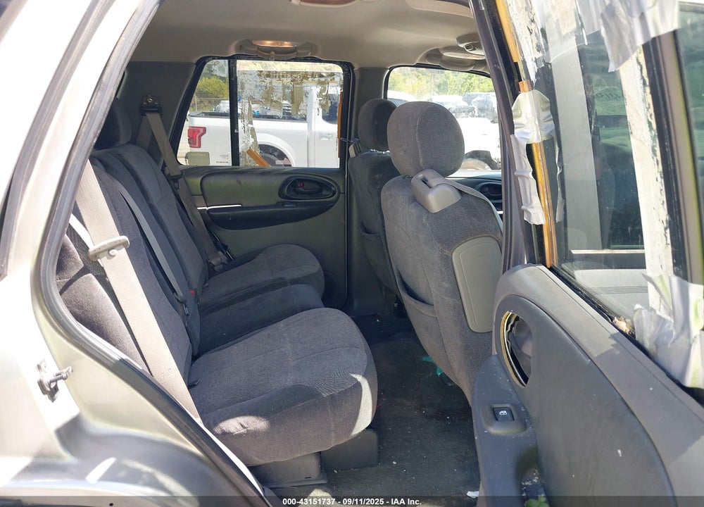 2003 CHEVROLET TRAILBLAZER LT VIN: 1GNDT13S632109932