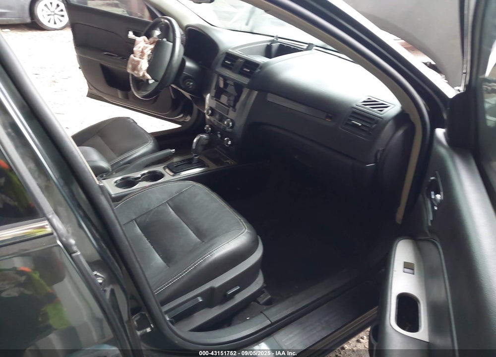 2010 FORD FUSION VIN: 3FAHP0JA4AR266747