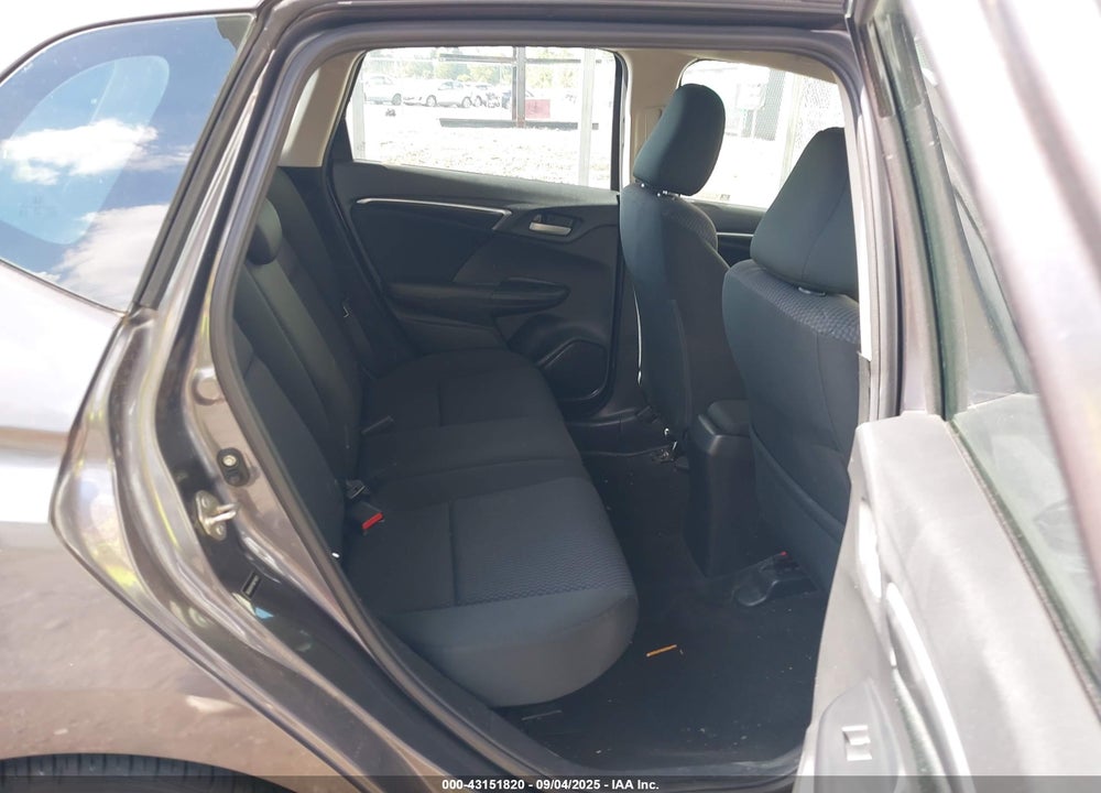 2019 HONDA FIT LX VIN: 3HGGK5H47KM744631