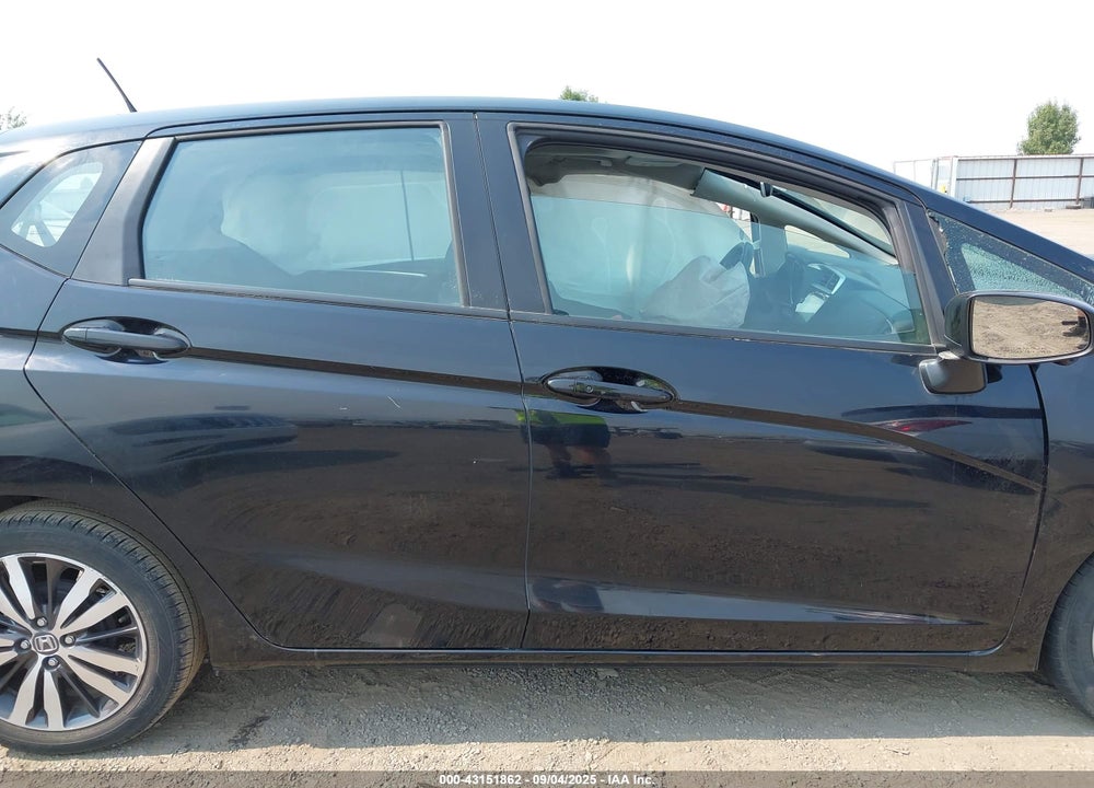 2016 HONDA FIT VIN: 3HGGK5H92GM705254