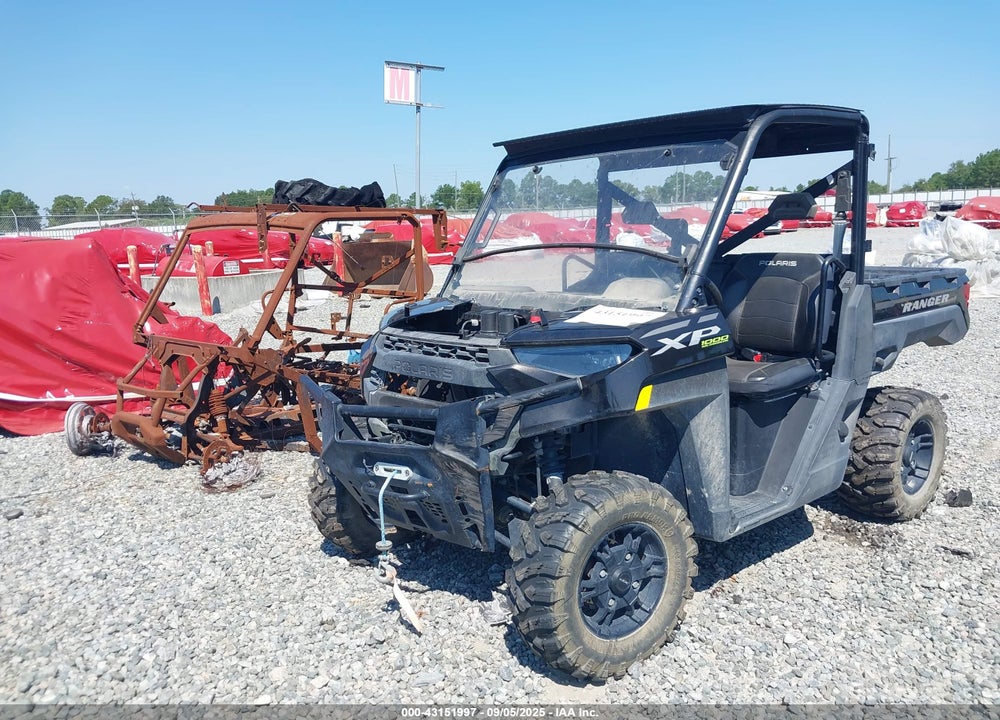 2023 POLARIS RANGER XP 1000 PREMIUM VIN: 4XARRE999P8100449