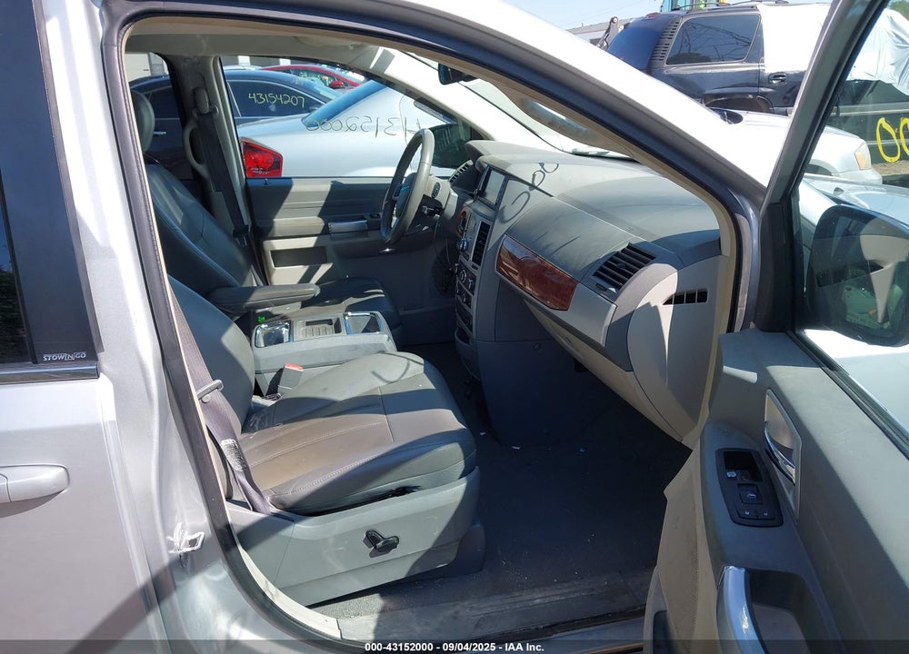 2008 CHRYSLER TOWN & COUNTRY TOURING VIN: 2A8HR54P28R836576