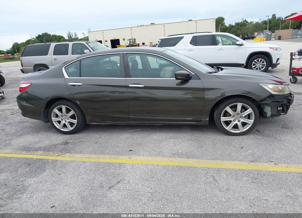 2013 HONDA ACCORD VIN: 1HGCR2F34DA062700