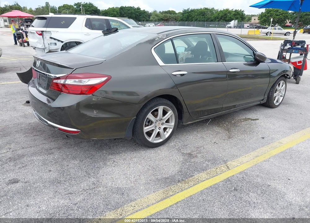 2013 HONDA ACCORD VIN: 1HGCR2F34DA062700
