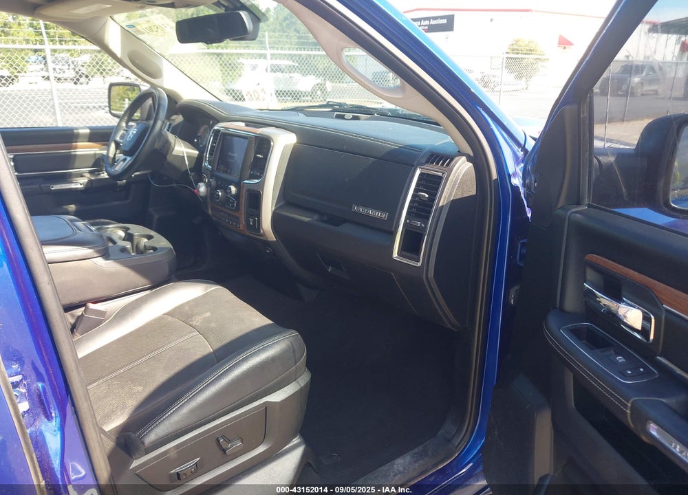 2018 RAM 1500 VIN: 1C6RR6JT2JS105175