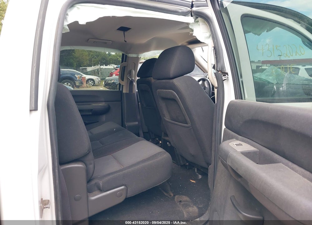2011 CHEVROLET SILVERADO 1500 VIN: 3GCPKSEA9BG155232