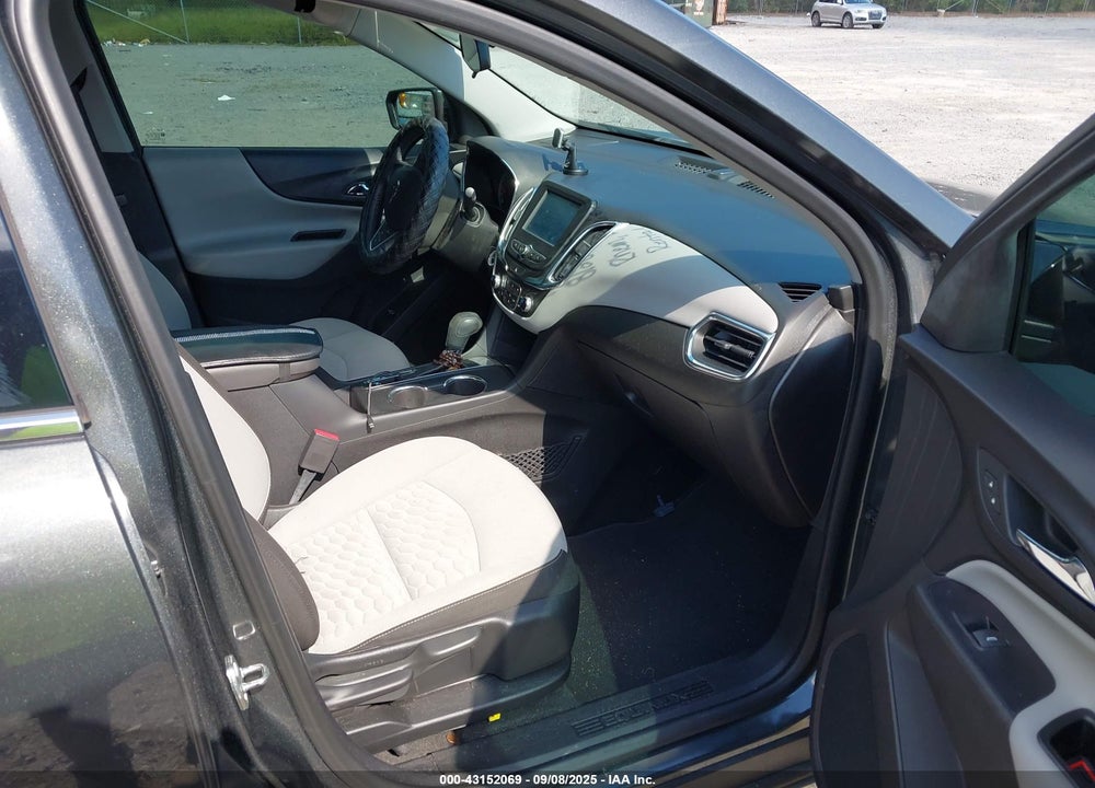 2018 CHEVROLET EQUINOX LT VIN: 2GNAXJEV6J6339355