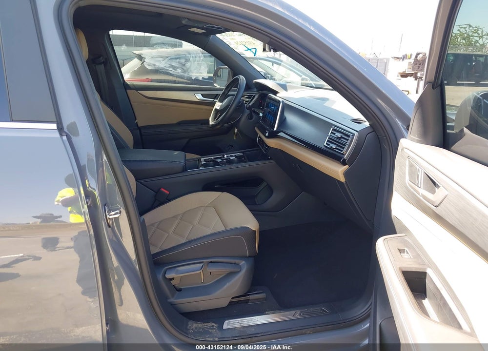 2025 VOLKSWAGEN ATLAS CROSS SPORT 2.0T SE W/TECHNOLOGY VIN: 1V2JE2CA8SC208052