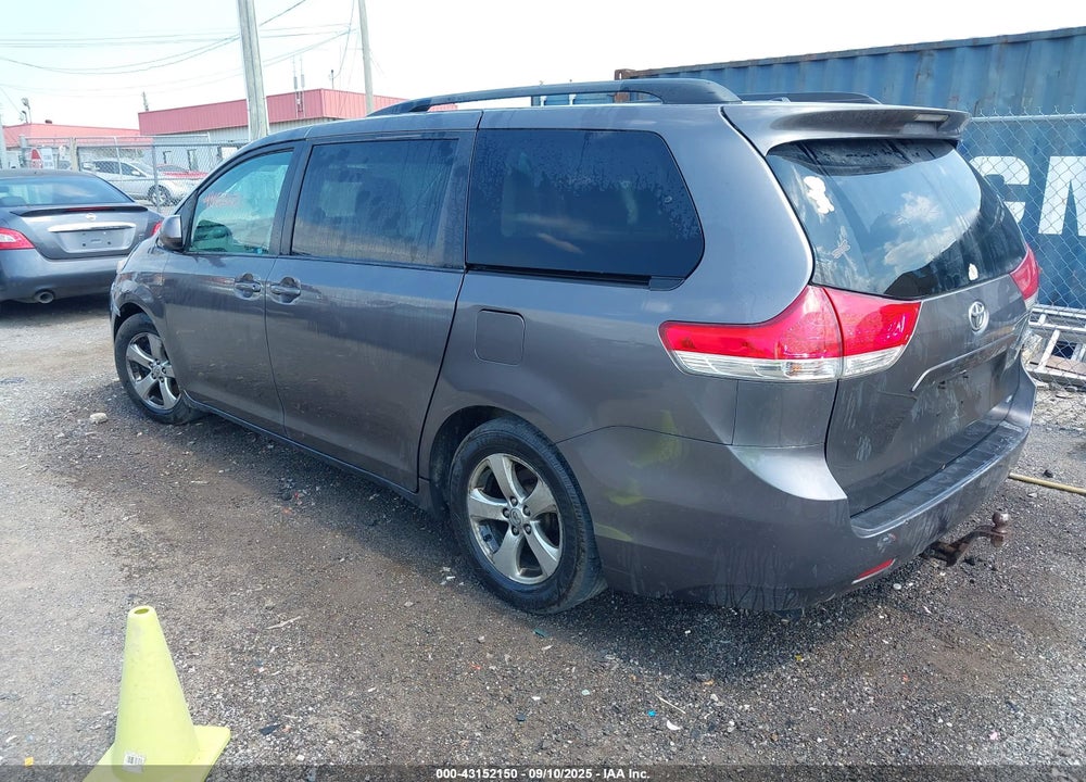 2013 TOYOTA SIENNA VIN: 5TDKK3DC5DS355368