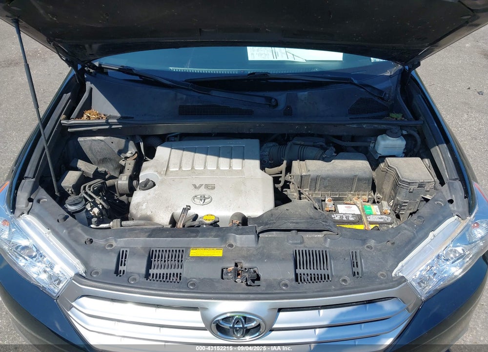 2013 TOYOTA HIGHLANDER SE V6 VIN: 5TDBK3EH8DS211713