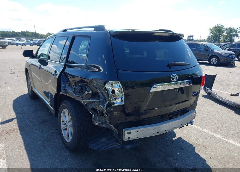 2013 TOYOTA HIGHLANDER SE V6 VIN: 5TDBK3EH8DS211713