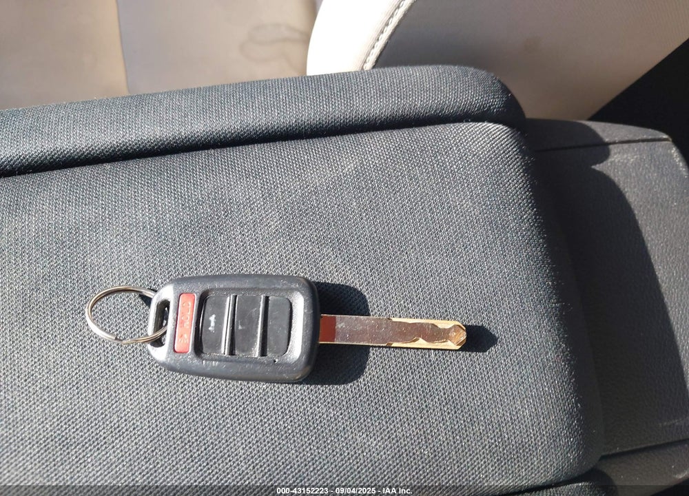 2016 HONDA CIVIC LX VIN: 2HGFC2F52GH535824