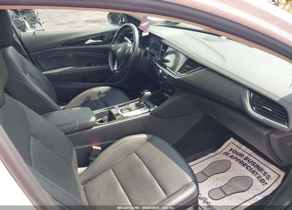 2019 BUICK REGAL SPORTBACK VIN: W04GR6SXXK1009684