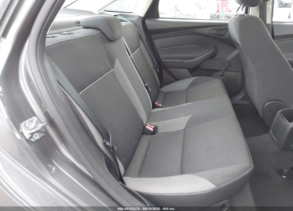 2014 FORD FOCUS VIN: 1FADP3E29EL374241
