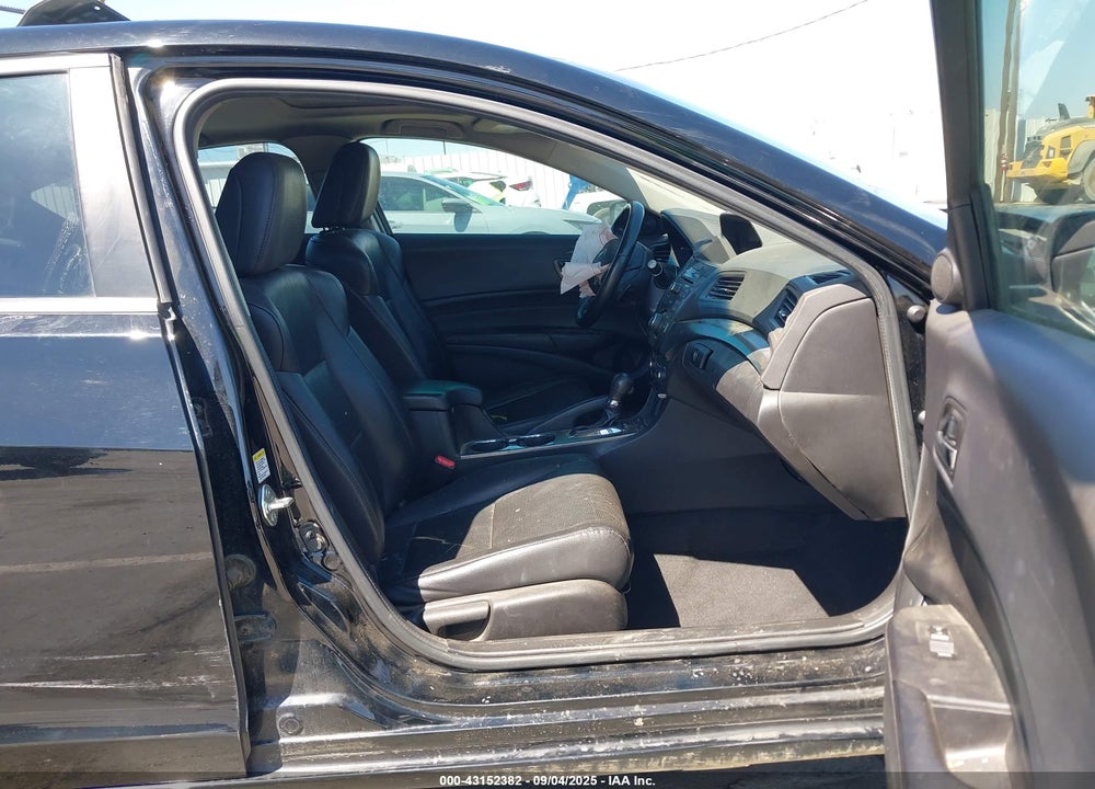 2014 ACURA ILX 2.0L VIN: 19VDE1F35EE014008