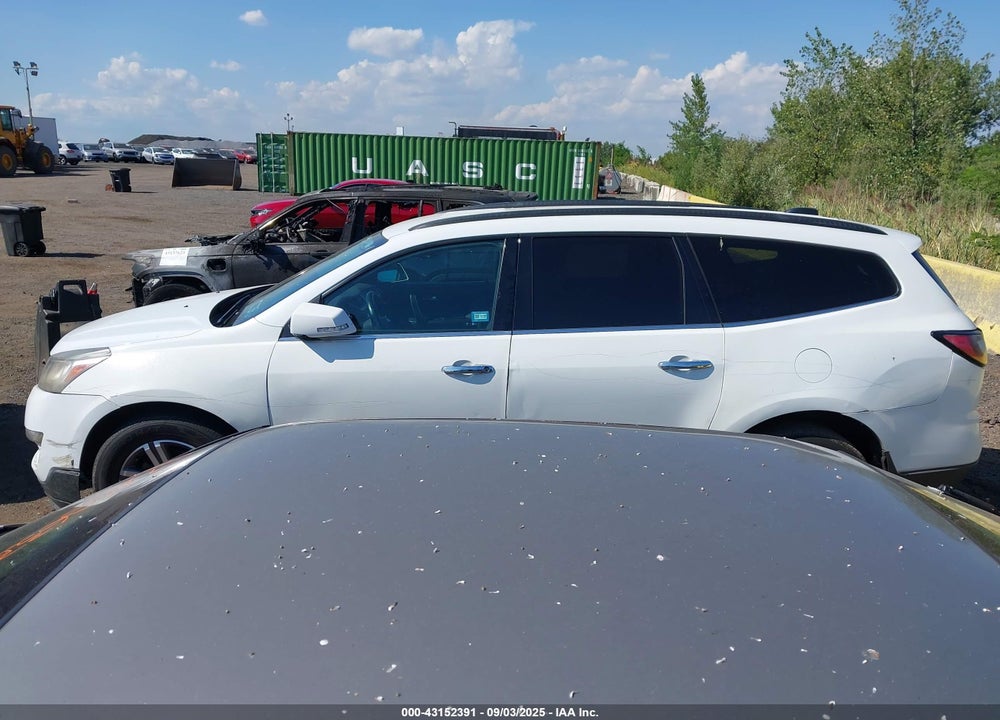 2017 CHEVROLET TRAVERSE VIN: 1GNKRGKD4HJ136202
