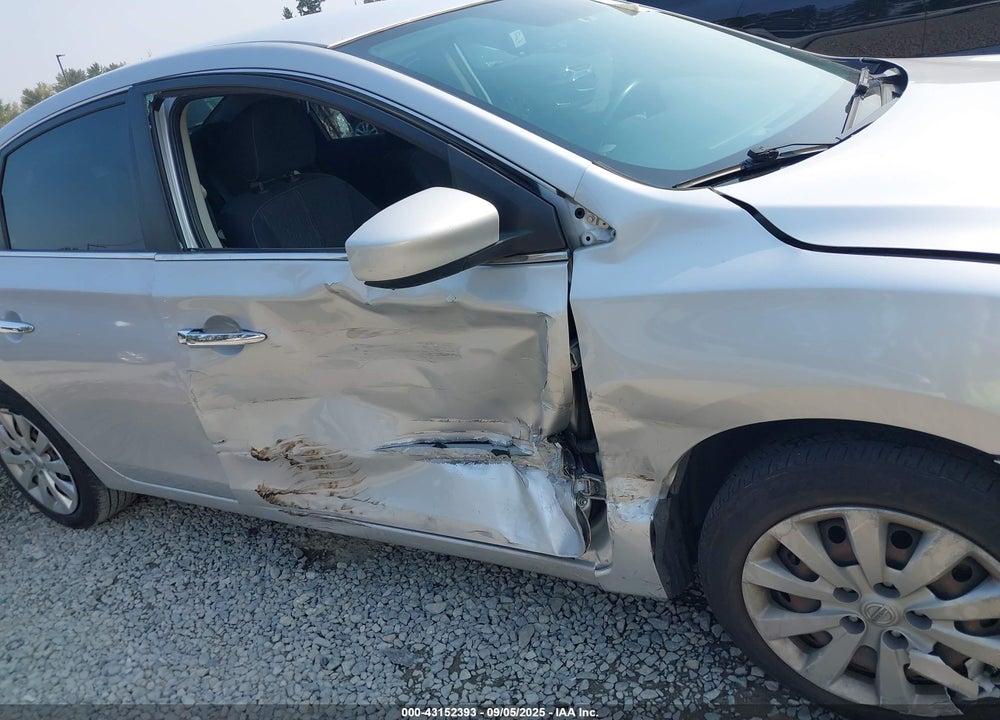2015 NISSAN SENTRA VIN: 3N1AB7AP4FL659247